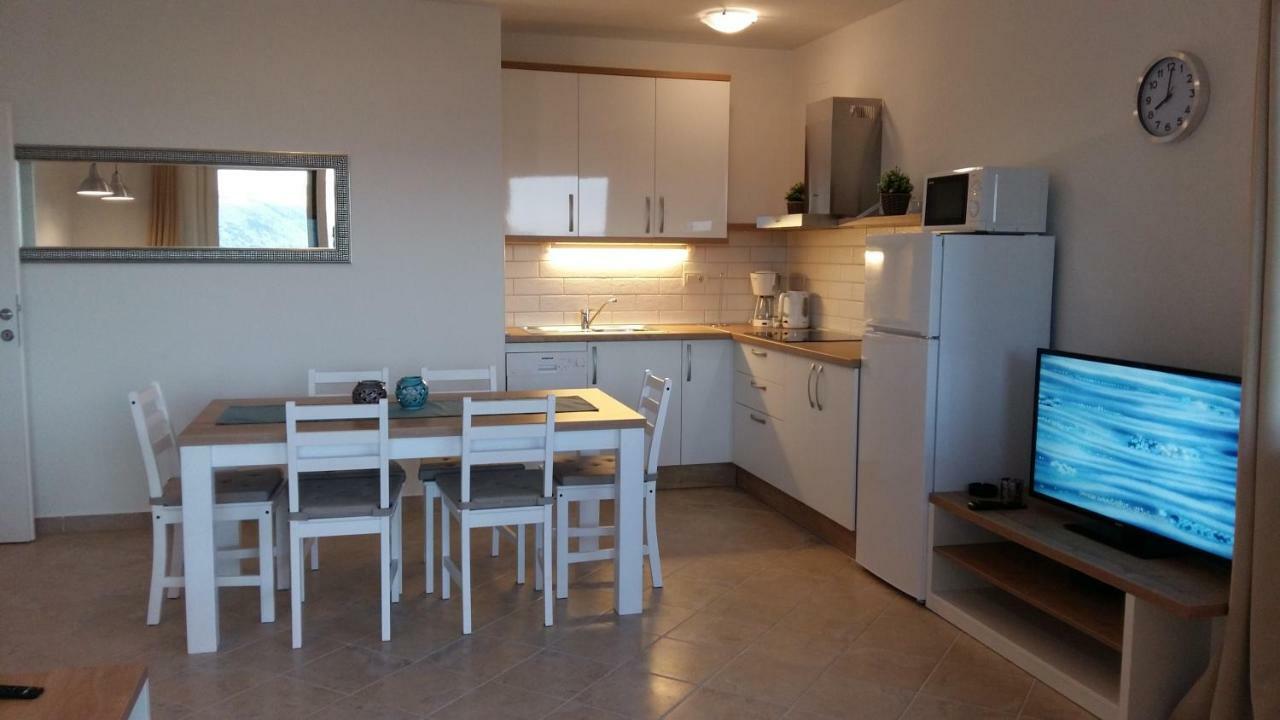 Haus Mit Meerblick Lopar Exterior photo