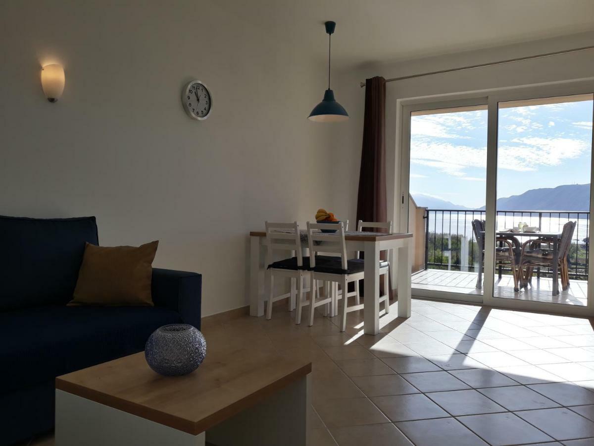 Haus Mit Meerblick Lopar Exterior photo